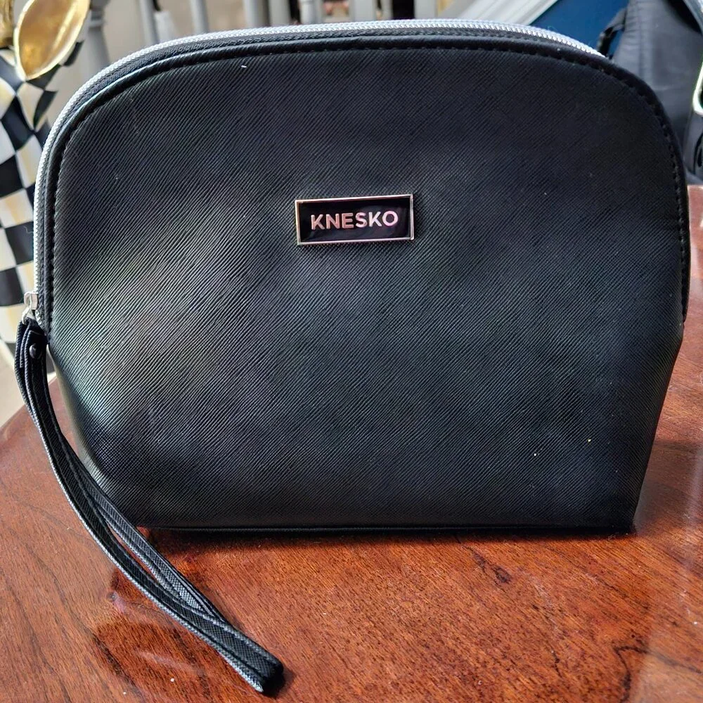 NEW KNESKO SKIN BLACK OBSIDIAN GEMSTONE FACE FACIAL ROLLER & TRAVEL STORAGE BAG